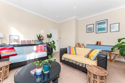 2 bedroom apartment for sale, Croxted Road, London, SE21