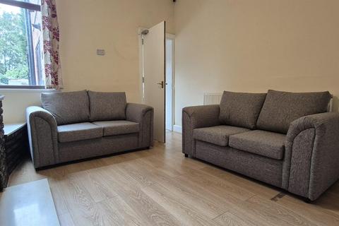 4 bedroom house share to rent, Essex Street, Walsall