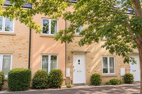 5 bedroom terraced house for sale, Chieftain Way, Cambridge