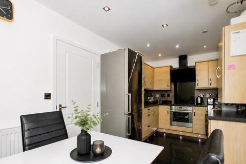 5 bedroom terraced house for sale, Chieftain Way, Cambridge