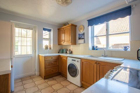 2 bedroom detached bungalow for sale, Wiclewood Way, Dersingham