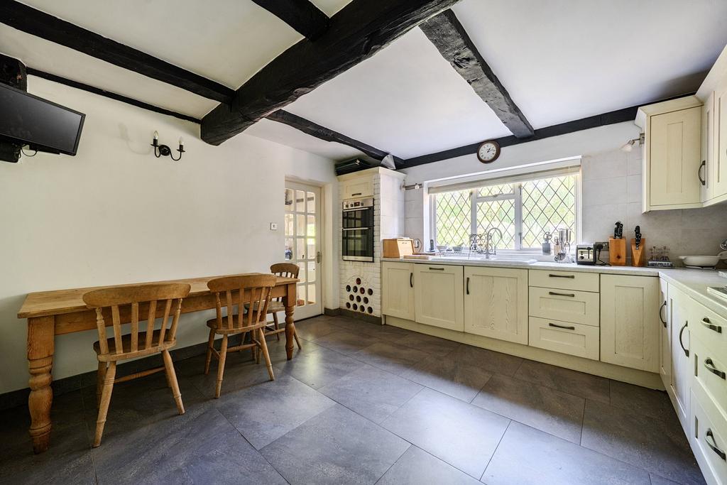 House in Tunbridge Wells, Speldhurst - View 2