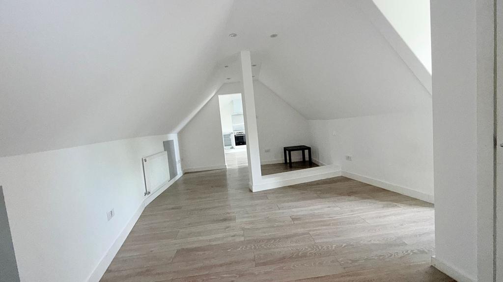 Apartment in London - View 2
