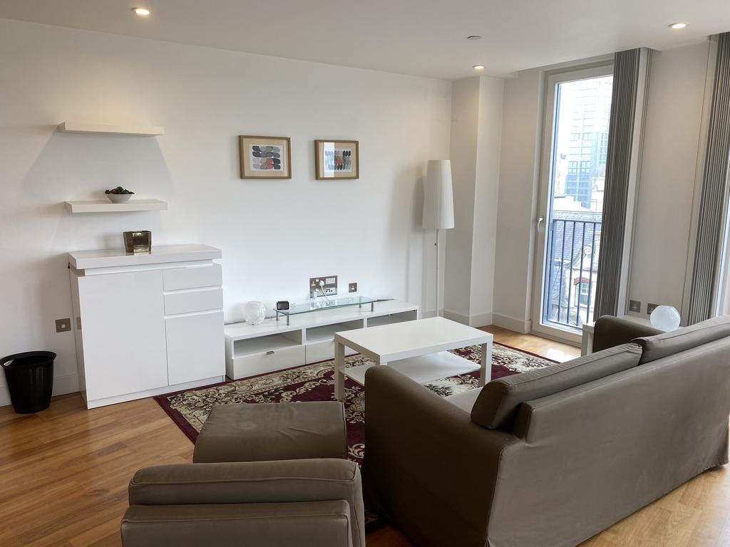 Apartment in Cardiff - View 2