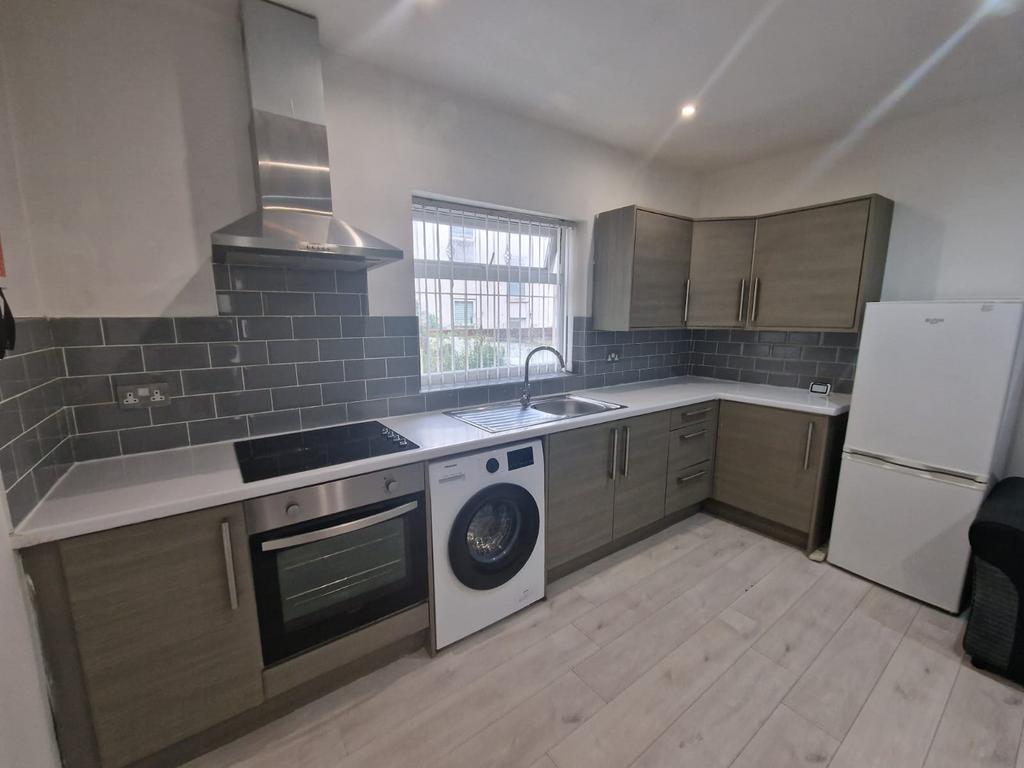 Apartment in Liverpool - View 2