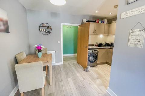 1 bedroom flat for sale, Flux House 15 Blacksmith Close, Sunbury-On-Thames TW16