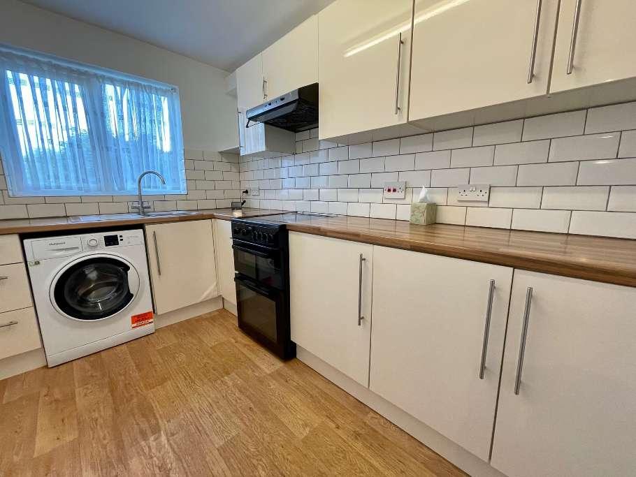 Apartment in Sunbury on Thames - View 5