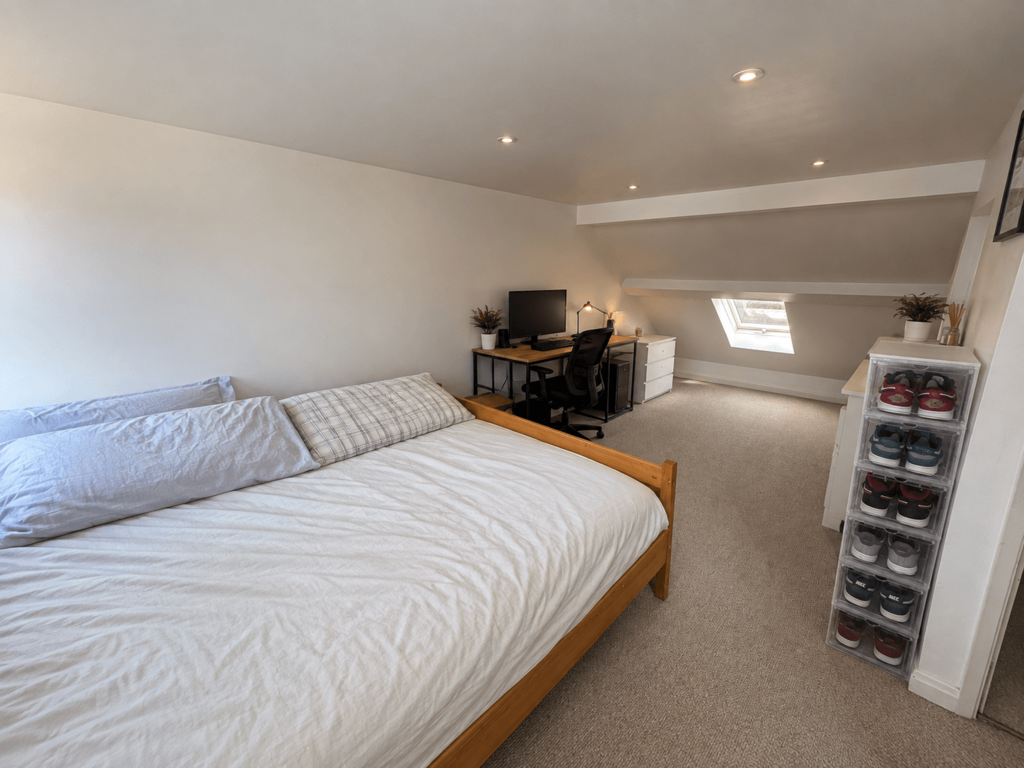 House in HANWELL - View 2
