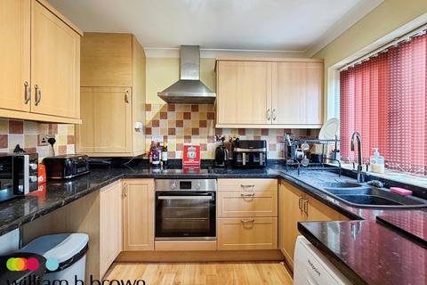 3 bedroom house to rent, Vincent Close, IPSWICH