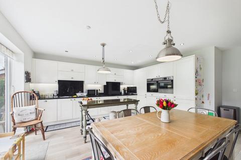 4 bedroom detached bungalow for sale, West Box Close, Driffield, YO25 6QX
