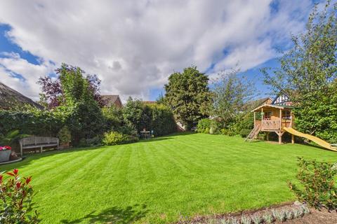 4 bedroom detached bungalow for sale, West Box Close, Driffield, YO25 6QX