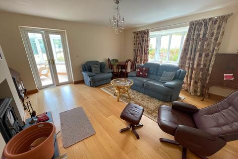 3 bedroom detached bungalow for sale, Hafod Dinam, Llandrillo, Corwen