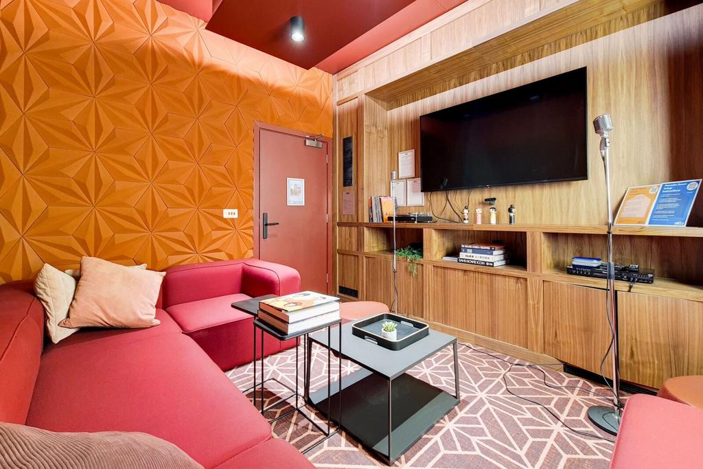 Apartment in London - View 3