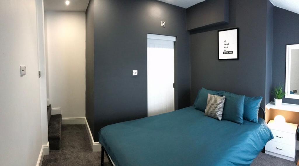 Apartment in Liverpool - View 4