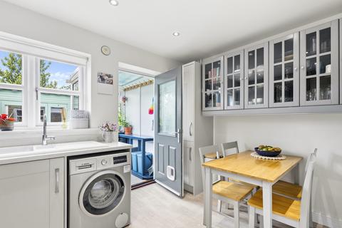 2 bedroom end of terrace house for sale, 5 Oak Close, Leyburn, DL8 5BY