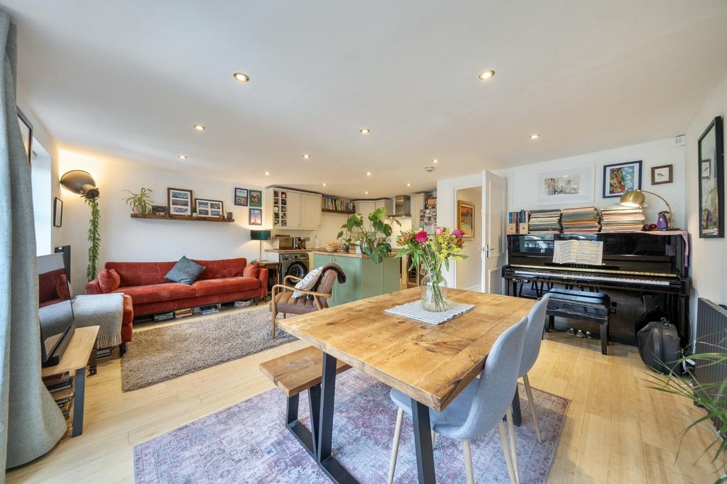 Apartment in Manchester - View 4