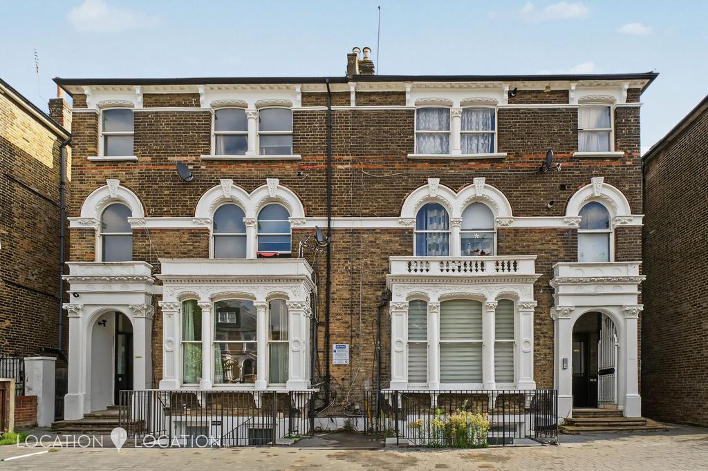 Apartment in London - View 3