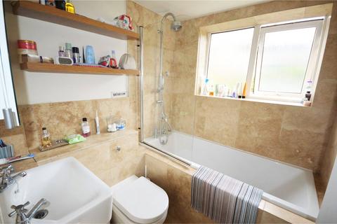 2 bedroom terraced house to rent, Hyde Close, Hampshire SO23