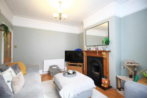 3 bedroom terraced house for sale, Belgrave Road, Manchester M40