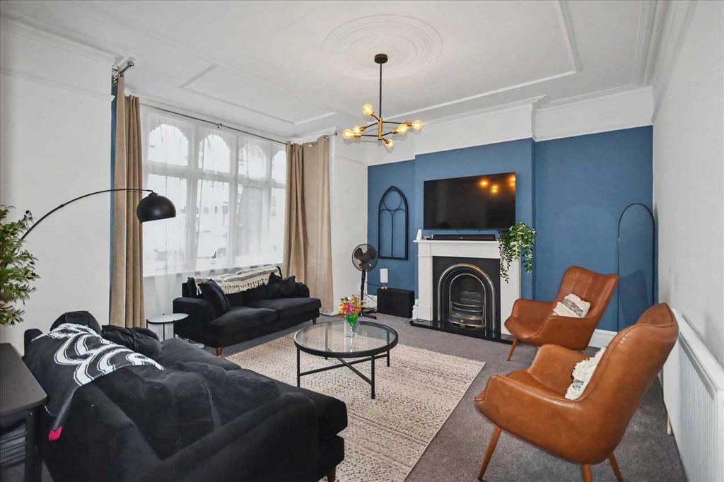 House in London - View 3