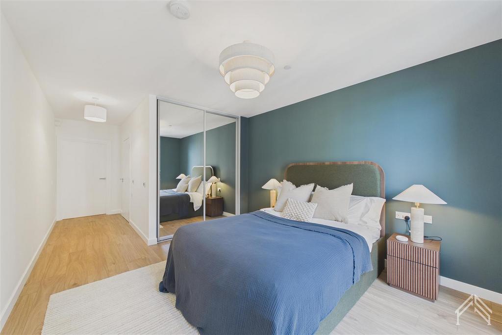 Apartment in Brentford - View 4