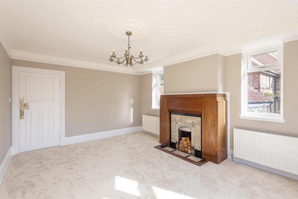 House in Newcastle Upon Tyne - View 3