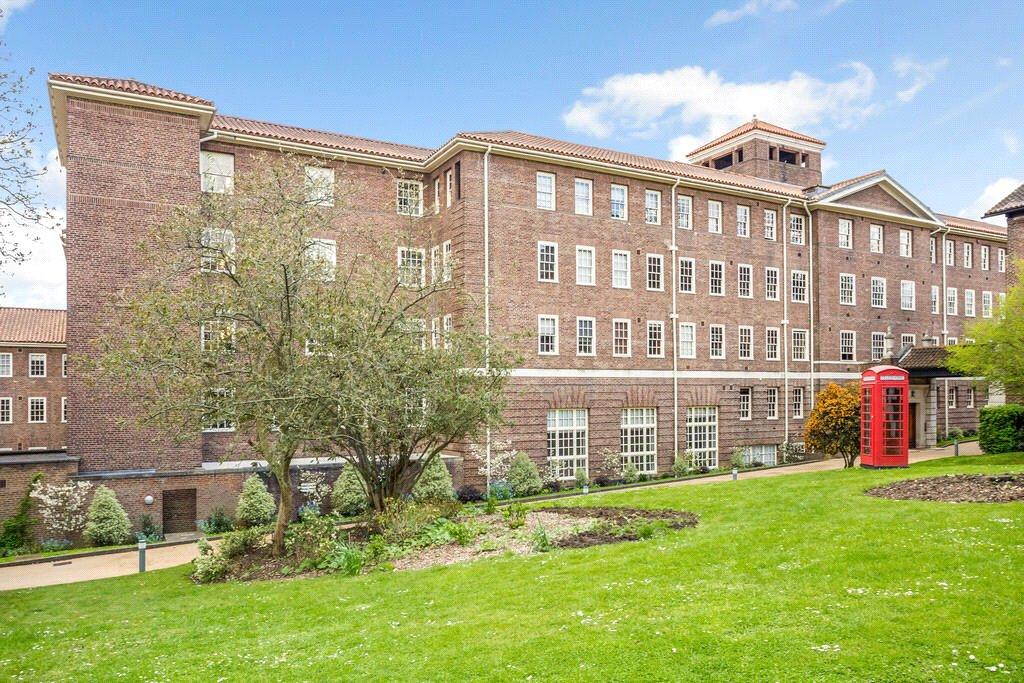 Apartment in East Putney - View 5