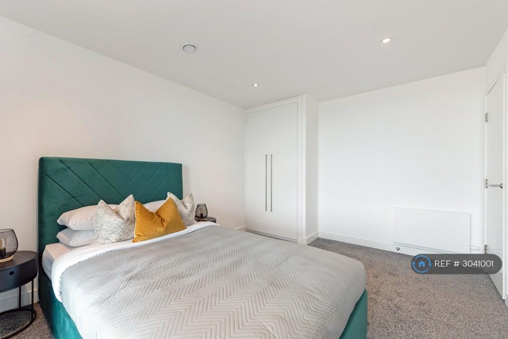 Apartment in Wembley - More