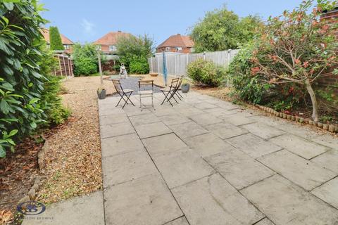 3 bedroom semi-detached house for sale, Halton Drive, Crewe