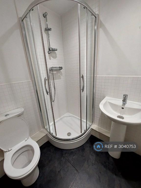 Apartment in Leeds - More