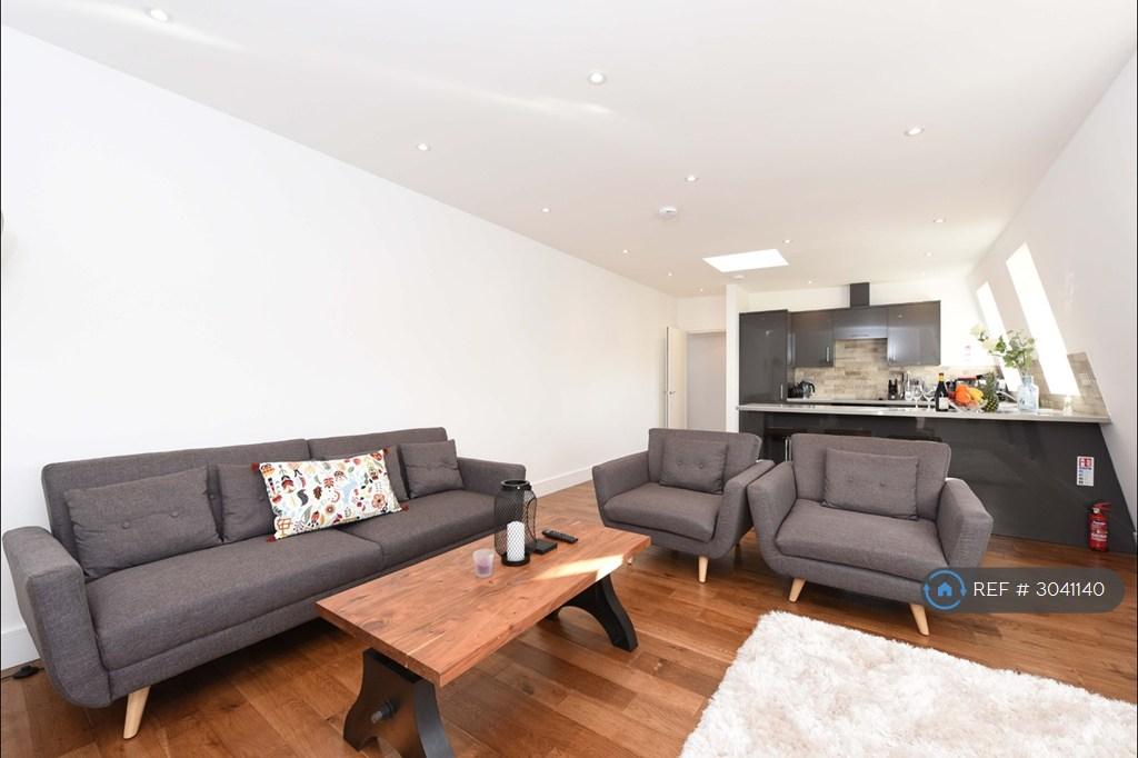 Apartment in London - View 3