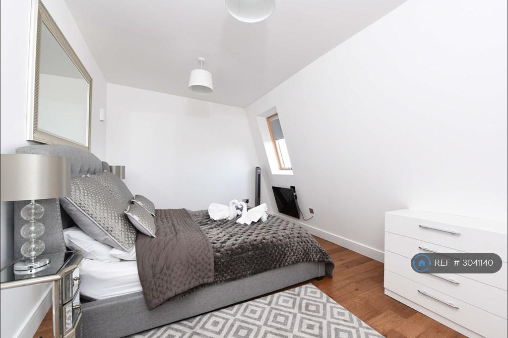 Apartment in London - View 5