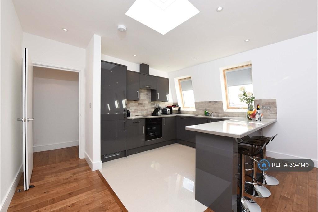 Apartment in London - More
