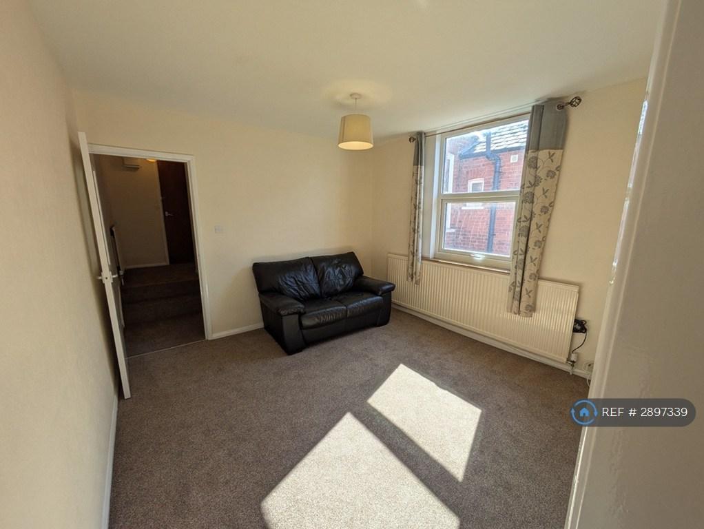 Apartment in Leicester, Aylestone Park - More