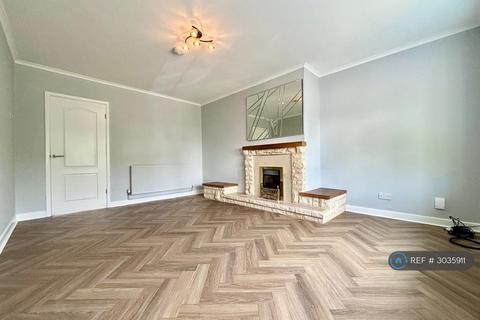 3 bedroom semi-detached house to rent, Whiterock Close, Pontypridd, CF37