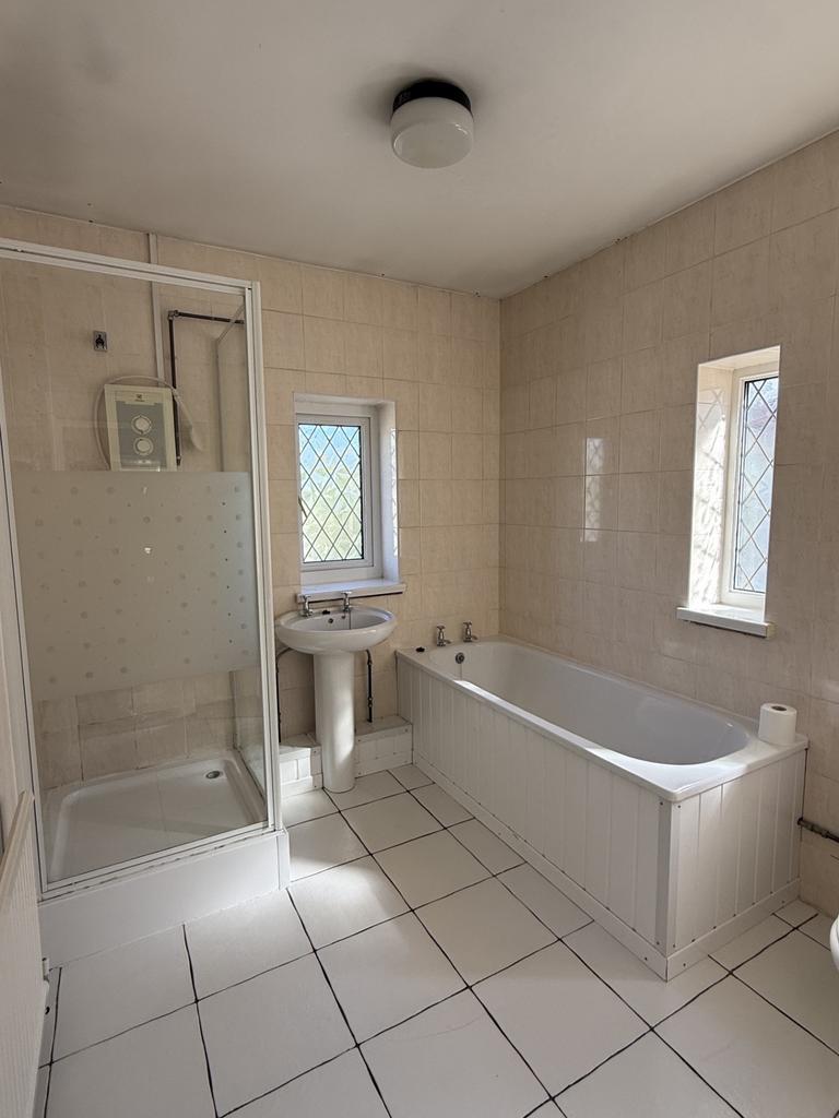 House in Ammanford - View 4