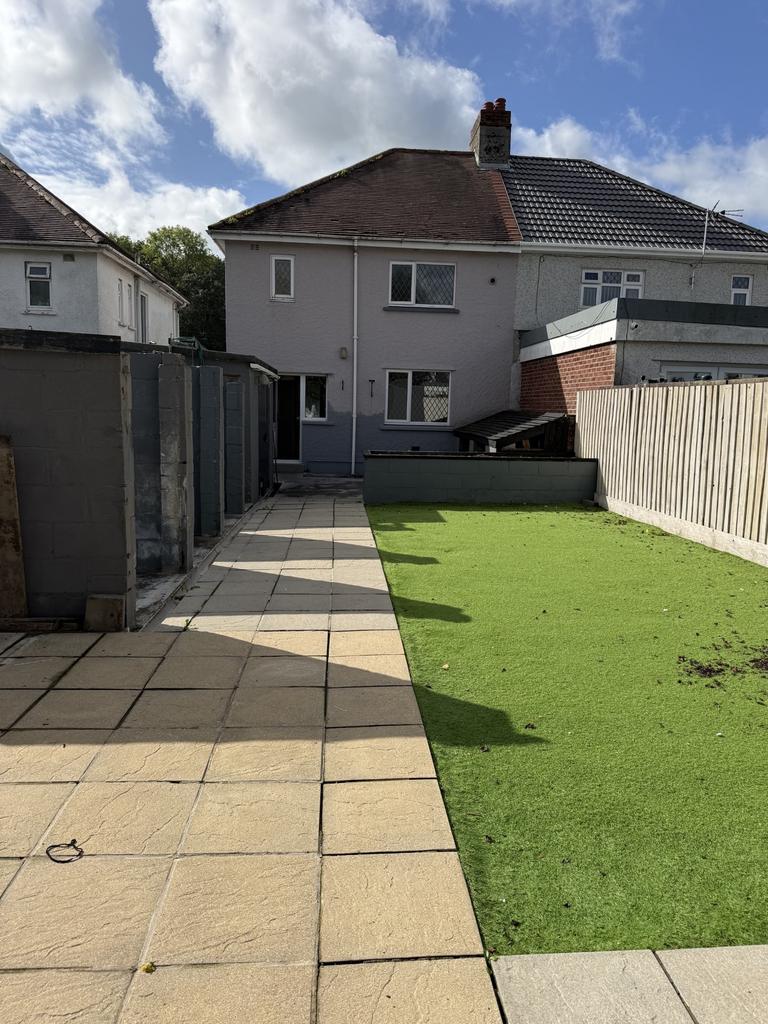 House in Ammanford - View 5