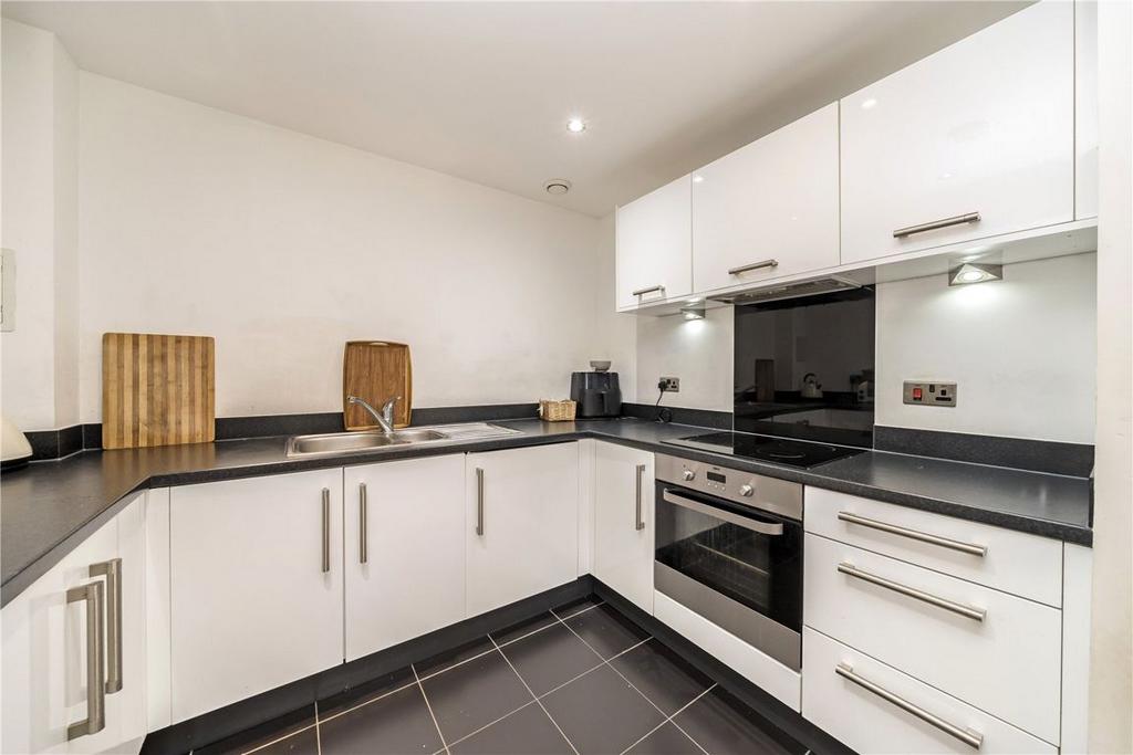 Apartment in Charlton - View 3