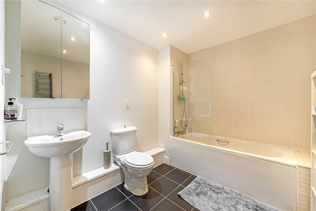Apartment in Charlton - View 5