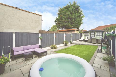 2 bedroom terraced house for sale, Hatfield Road, Dagenham, Essex, RM9