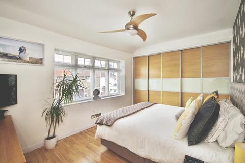 2 bedroom terraced house for sale, Hatfield Road, Dagenham, Essex, RM9