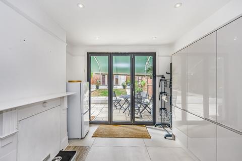 undefined, Wynndale Road, London
