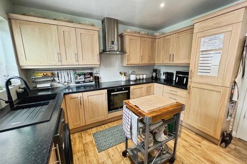 2 bedroom semi-detached house for sale, Coleshill Road, Warwickshire CV10