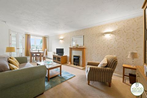 2 bedroom apartment for sale, Queen Anne Court Macclesfield Road, Wilmslow SK9
