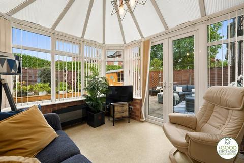 4 bedroom semi-detached house for sale, St. Austell Drive, Cheadle SK8