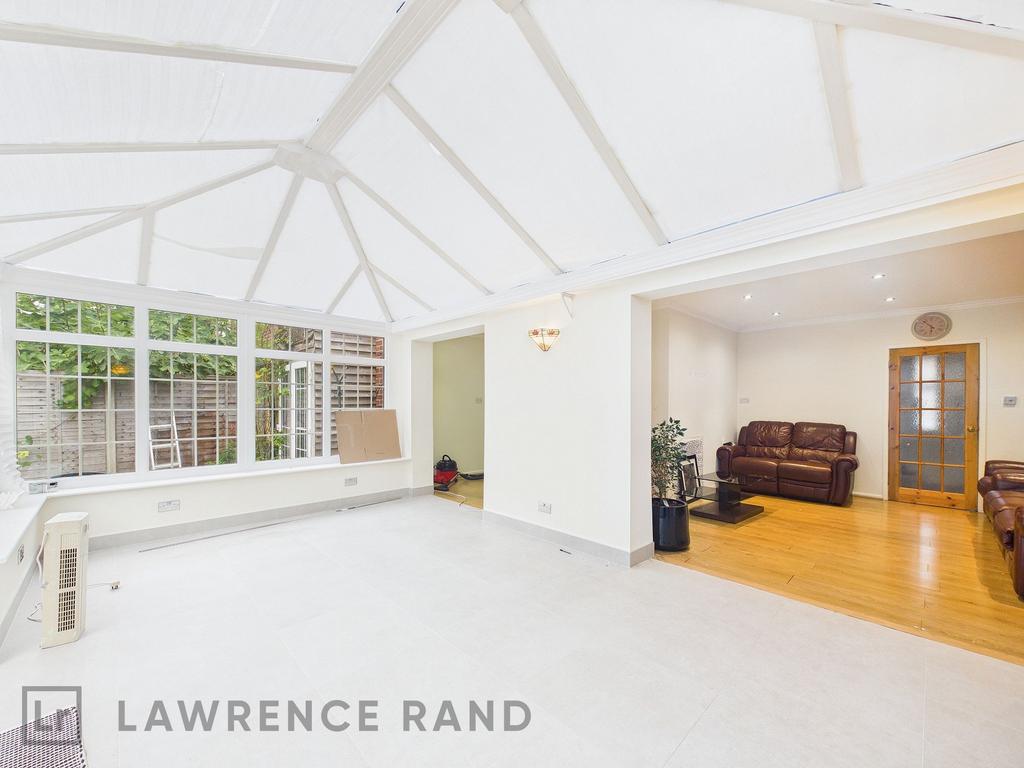 House in Uxbridge - View 3