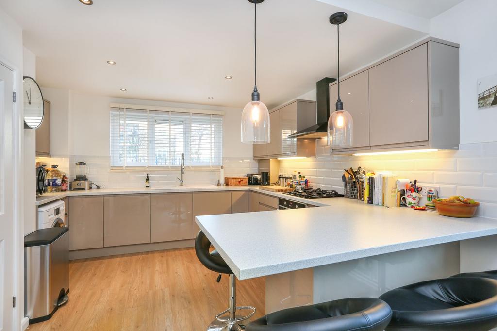 Apartment in London - View 3