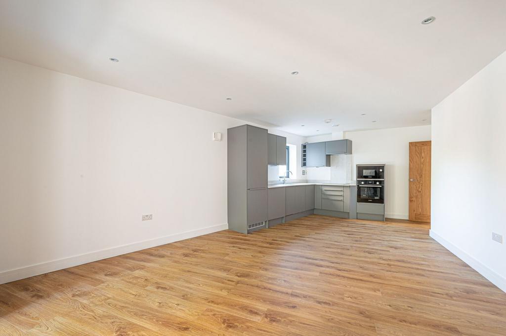 Apartment in London - View 3