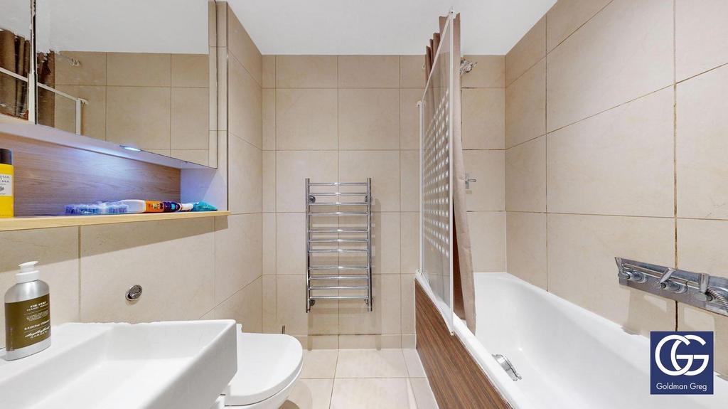 Apartment in London - View 3
