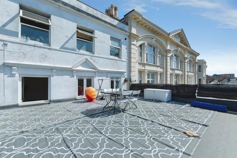 2 bedroom flat for sale, Poole Hill, BOURNEMOUTH